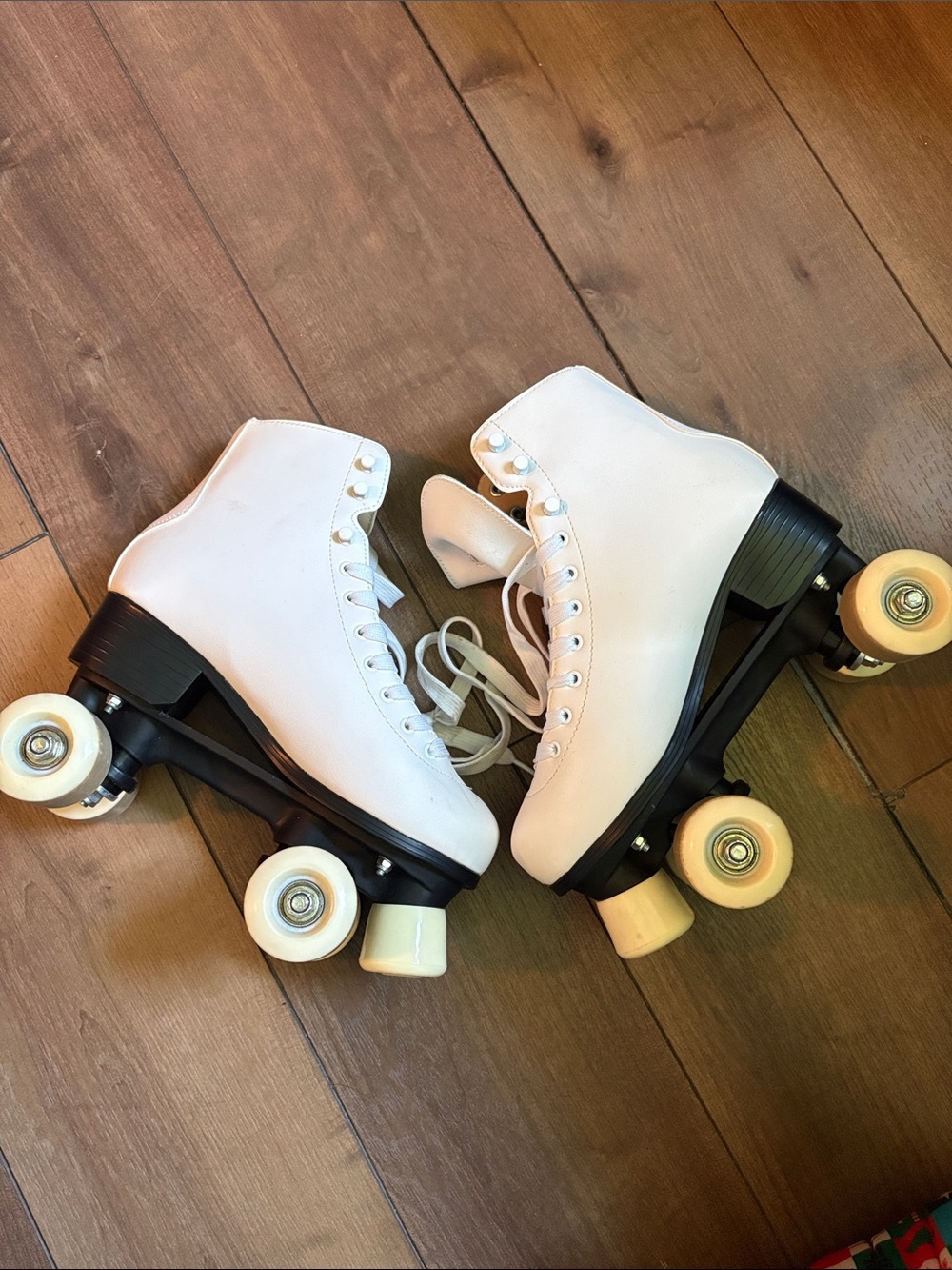 Women’s White Roller Skate Boots - Roces